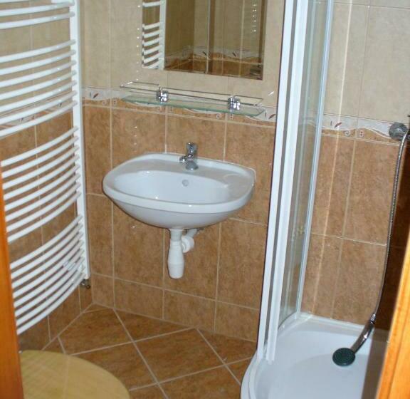Apartament 1 Dormitori amb Terrassa, Rózsakert Apartmanház