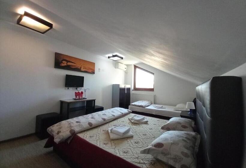 Economy Quadruple Room, Villa Zorba