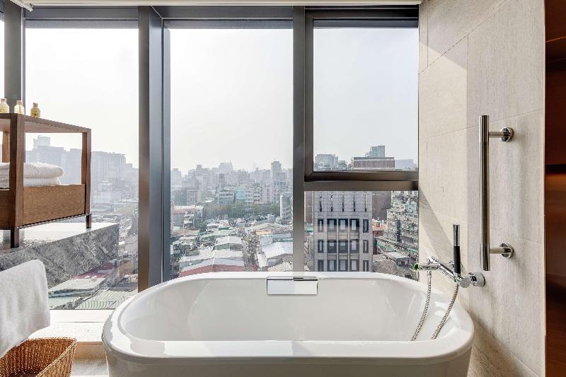سوئیت با تخت بزرگ, Doubletree By Hilton Taipei Zhongshan