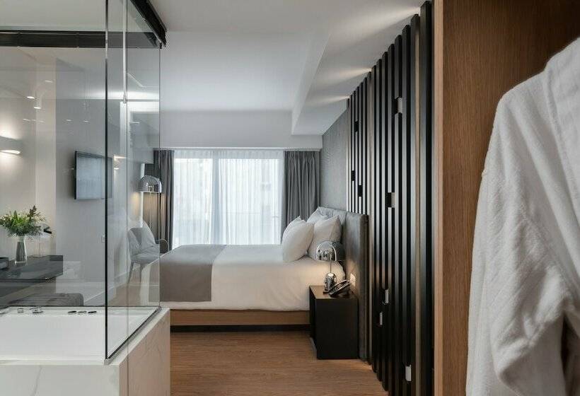 Номер Deluxe с Гидромассажем, Elia Ermou Athens