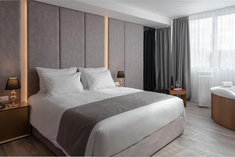 Deluxe люкс с видом, Elia Ermou Athens