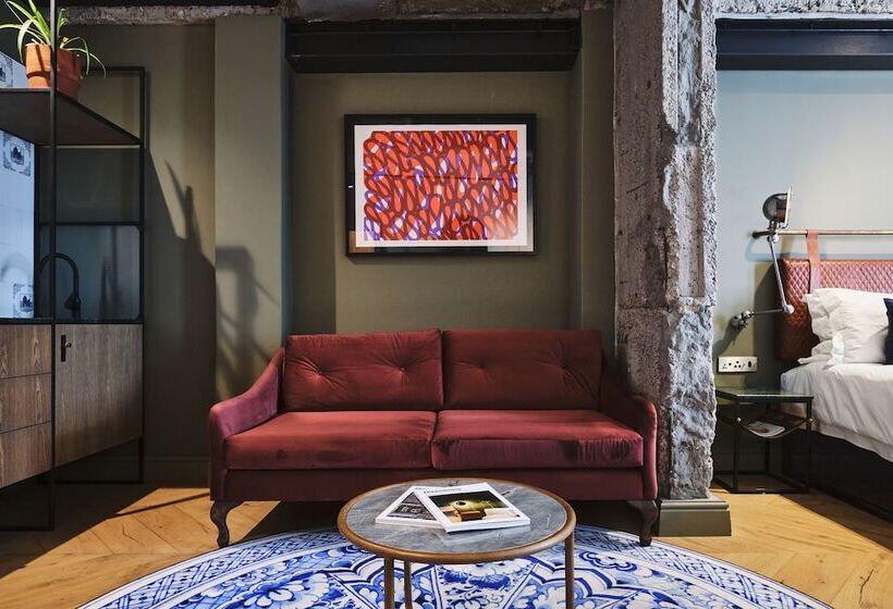 标准工作室, Gorgeous George By Design Hotels ™
