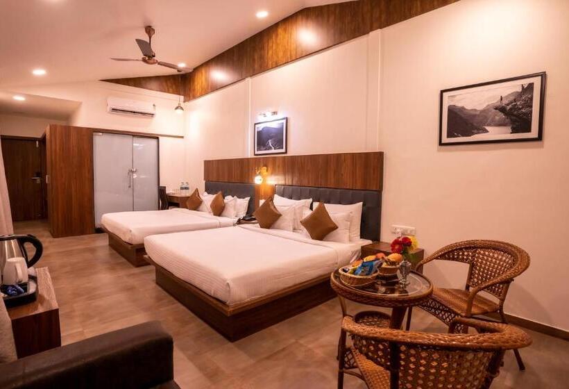 Семейный Номер, Jivanta Mahabaleshwar