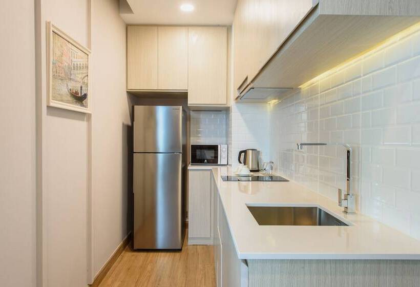 سوییت با چشم‌انداز استخر, Parc Borough City Resort  Sha Extra Plus