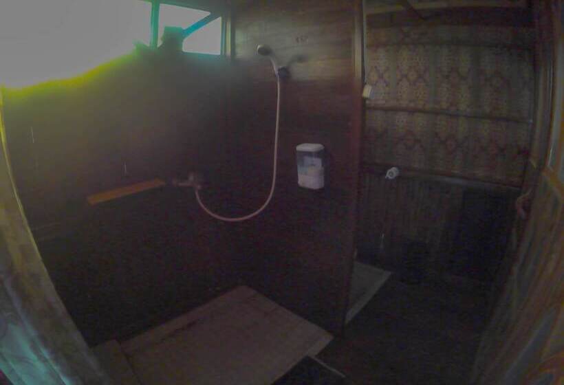 디럭스 룸, Karang Aji Beach Villa