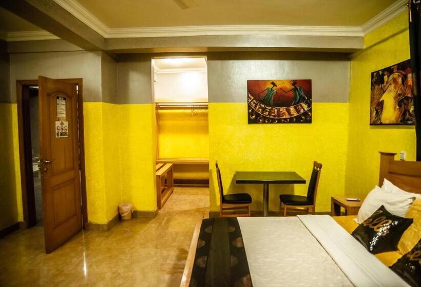 اتاق سوپریور با تخت بزرگ, Homey Lodge