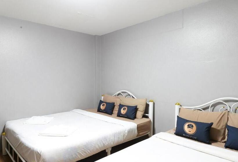 Deluxe Familjerum, Roomquest Amphawa Vaylasamran